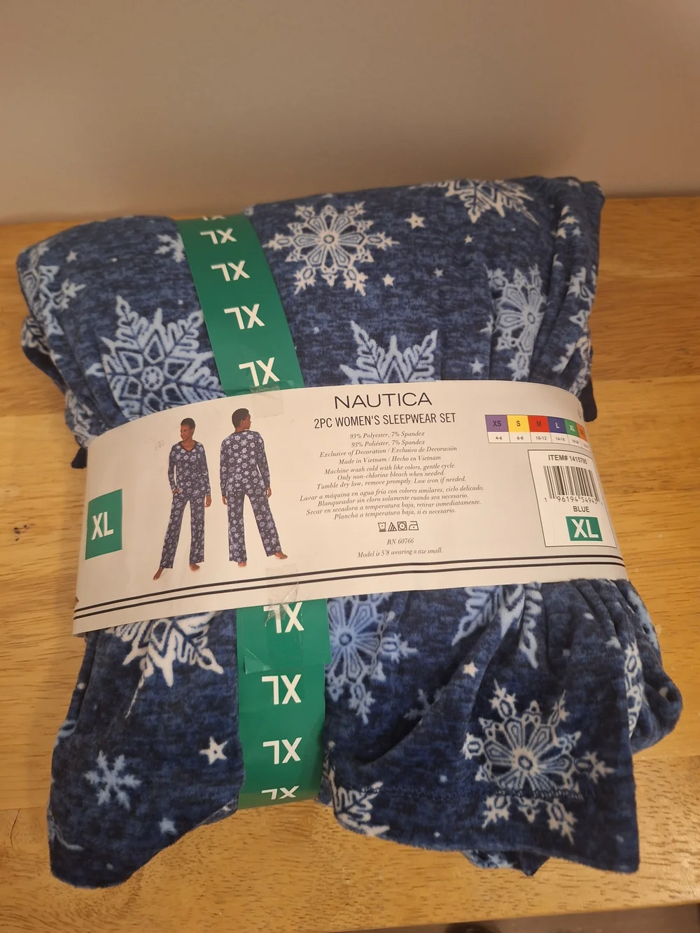 Nautica Women's Navy and White Snowflake 2-Piece Sleepwear Set - Picture 2 of 3
